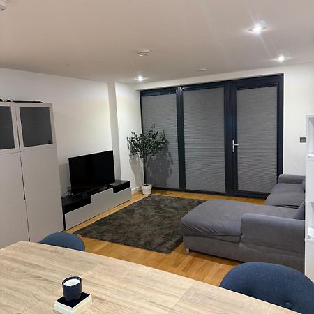 New 2 Bed Apartment Greenwich Londra Dış mekan fotoğraf